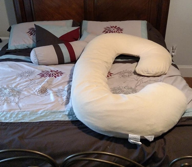 Leachco Snoogle Total Body Pillow | Full Unbiased Review